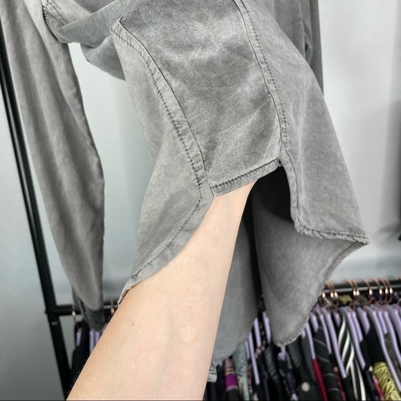 splendid Gray Lyocell & Silk Button Up Blouse - Picture 7 of 8